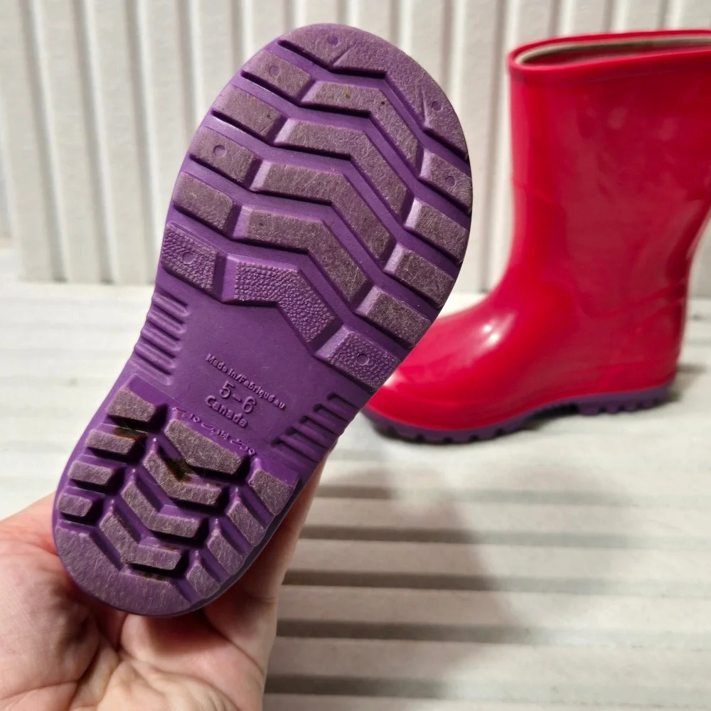 Kids Pink Rubber Rain Boots Purple Lug Sole Waterproof Size 5-6 Made‎ in Canada